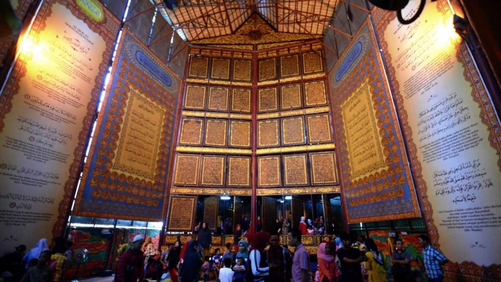 největší Korán světa, Palembang
