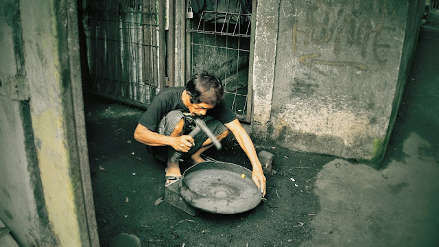 výroba gongu, Bogor, Indonésie