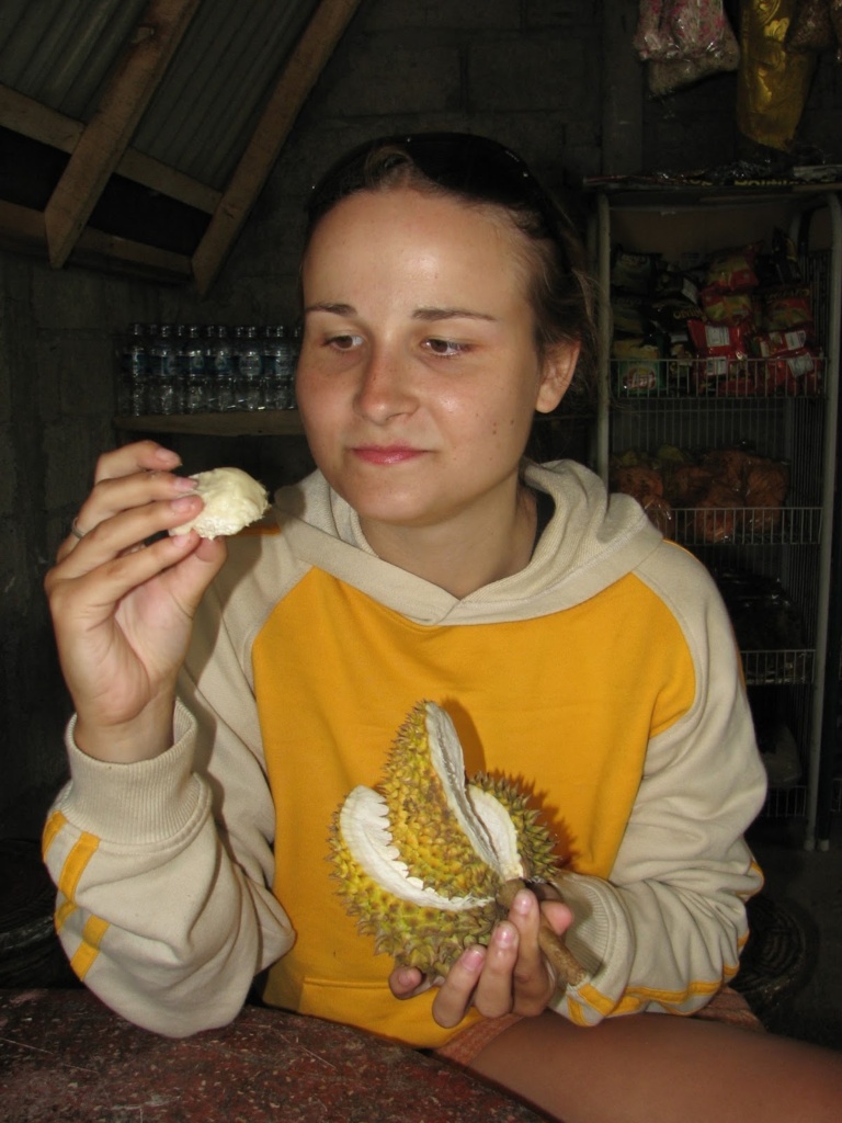 Rok 2021, moje druhá návštěva Indonésie a první ochutnání durianu (přišel mi vážně hnusný)